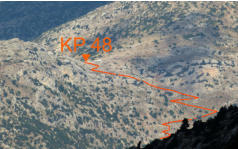 Geradezu abenteuerlich ist der Aufstieg zur Porta Artemission ber die antike "Odos Klimax"- und das bei Nacht, mit nur einer Kopflampe!